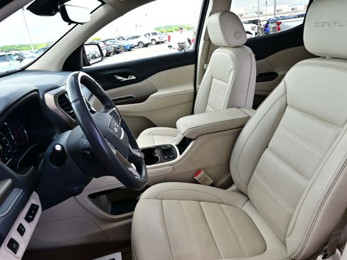 Used 2021 GMC Acadia Denali w/ Denali Ultimate Package AWD/4WD image 24