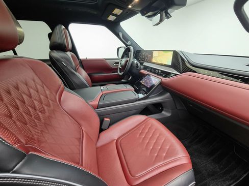 Used 2025 INFINITI QX80 Autograph AWD/4WD image 15