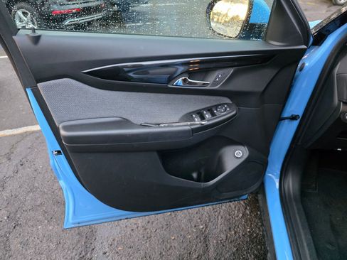 Used 2024 Chevrolet TrailBlazer LT w/ Convenience Package image 10