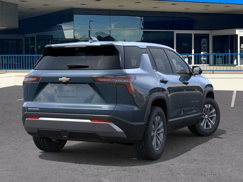 New 2026 Chevrolet Equinox LT w/ Safety and Technology Package FWD image 4