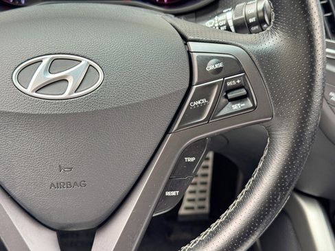 Used 2016 Hyundai Veloster Turbo FWD image 19