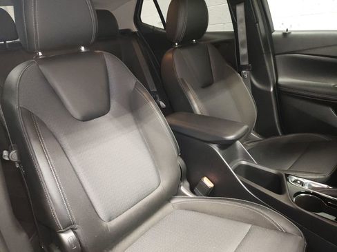 Used 2021 Buick Encore GX Select w/ Sport Touring Package image 9