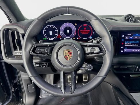 Used 2025 Porsche Cayenne GTS image 12
