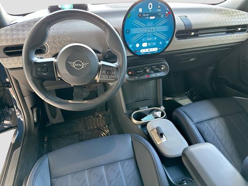 Certified 2025 MINI Cooper S image 22