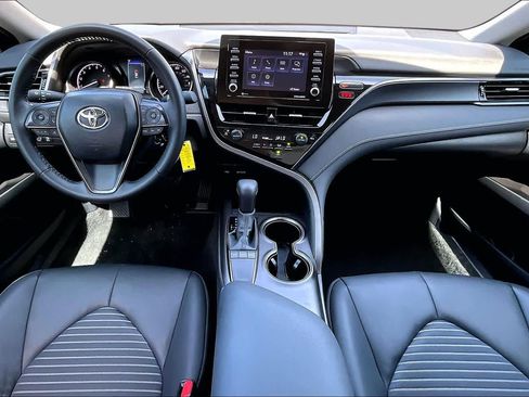 Used 2024 Toyota Camry SE FWD image 16