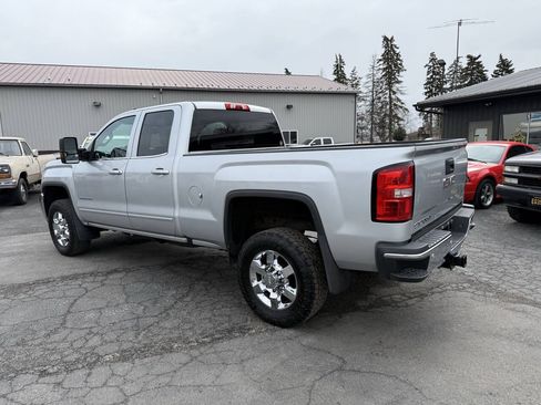 Used 2019 GMC Sierra 2500 SLE AWD/4WD image 3