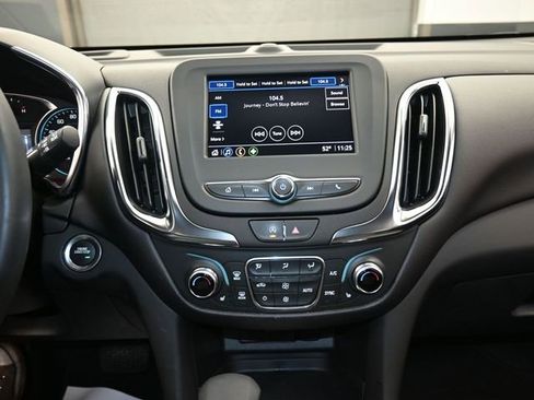 Used 2024 Chevrolet Equinox LT image 10