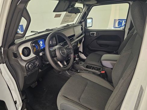 New 2026 Jeep Gladiator Sport image 10