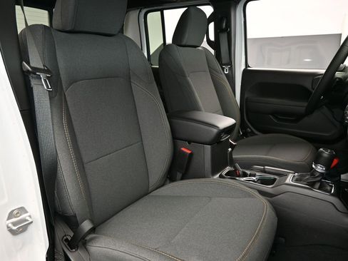 New 2026 Jeep Gladiator Sport image 34