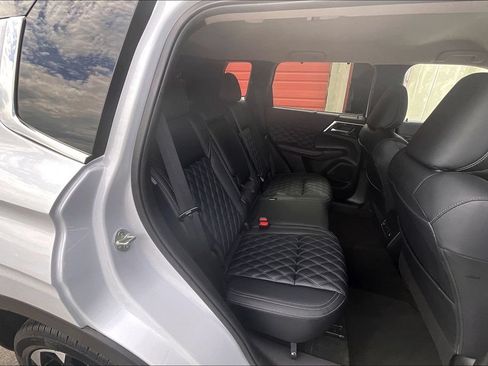 Used 2024 Mitsubishi Outlander SEL AWD/4WD image 26