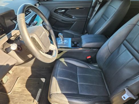 Used 2020 Land Rover Range Rover Evoque SE image 13