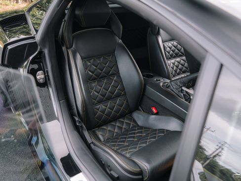 Used 2011 Lamborghini Gallardo LP 550-2 Bicolore image 21