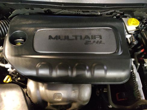 Used 2020 Jeep Cherokee Latitude Plus image 30