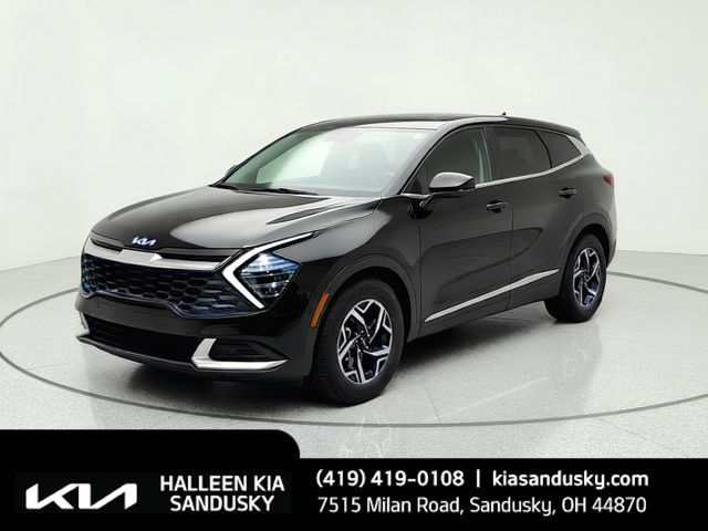 Certified 2024 Kia Sportage LX FWD image 1