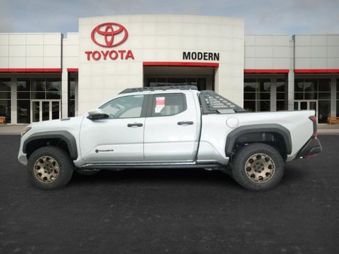 New 2025 Toyota Tacoma 4x4 Double Cab Hybrid image 10