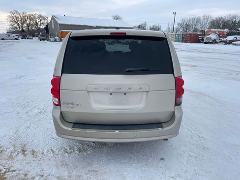 Used 2014 Dodge Grand Caravan American Value Package w/ UConnect Hands-Free Group image 3