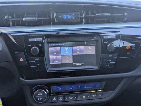 Used 2016 Toyota Corolla S image 7