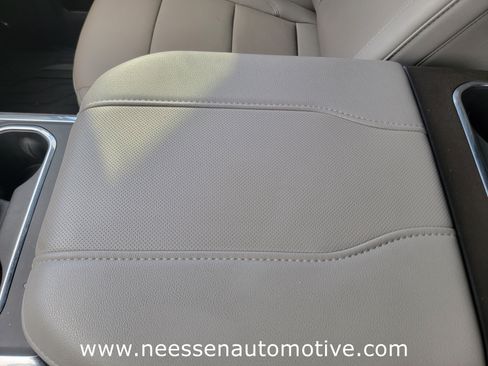 Used 2024 GMC Sierra 2500 SLT w/ Texas SLT Premium Package image 28