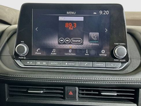 Used 2023 Nissan Rogue SV FWD image 14