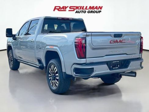 Used 2025 GMC Sierra 2500 Denali w/ Denali Reserve Package AWD/4WD image 5