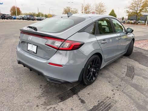 Used 2025 Honda Civic Sport image 8