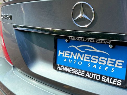 Used 2012 Mercedes-Benz C 250 Sedan image 29