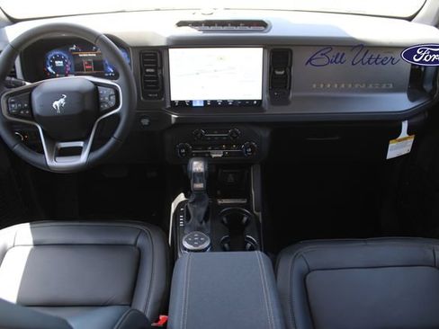 New 2026 Ford Bronco Badlands w/ Sasquatch Package AWD/4WD image 12