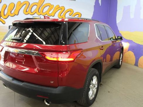 Used 2020 Chevrolet Traverse LT FWD image 8
