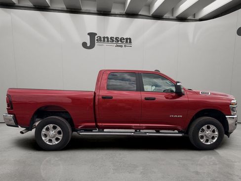 Used 2026 RAM 2500 Big Horn AWD/4WD image 5