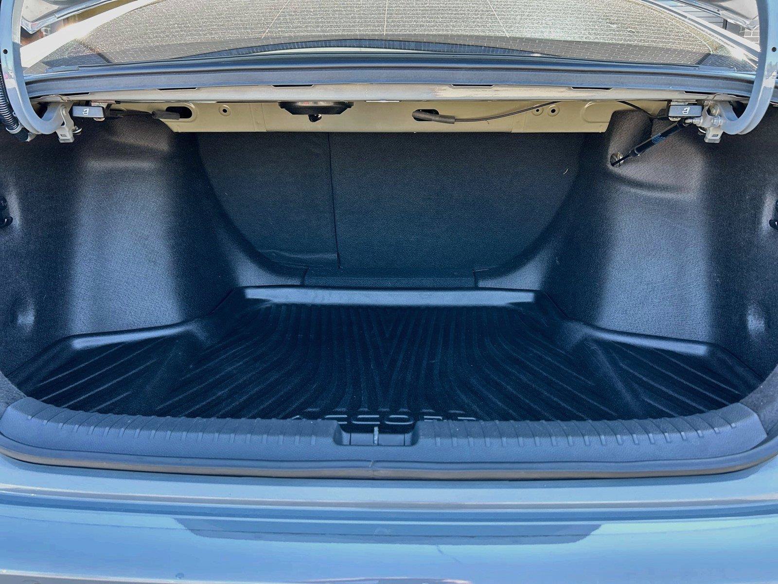 Used 2024 Honda Accord Touring image 14