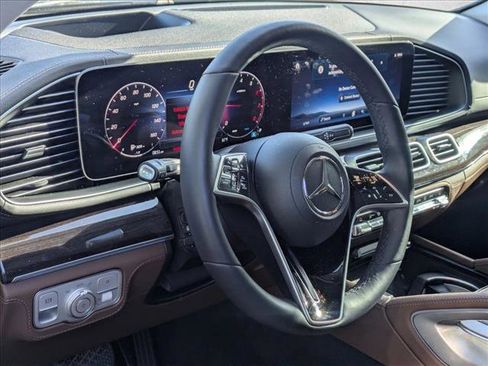 Certified 2025 Mercedes-Benz GLE 350 4MATIC image 3