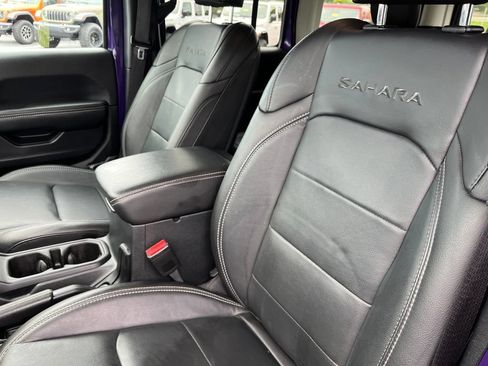 Used 2023 Jeep Wrangler Unlimited Sahara w/ Cold Weather Group AWD/4WD image 51