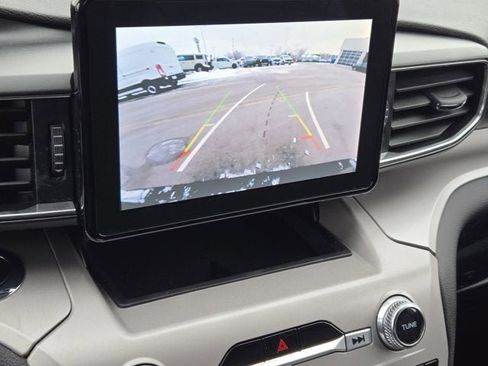 Used 2023 Ford Explorer XLT w/ Equipment Group 202A image 25