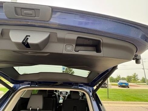 Used 2023 GMC Acadia Denali AWD/4WD image 27