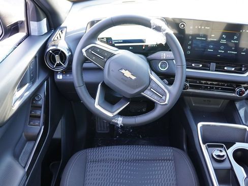New 2026 Chevrolet Equinox LT w/ Safety and Technology Package FWD image 12