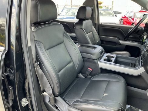 Used 2018 Chevrolet Silverado 1500 LT w/ Texas Edition AWD/4WD image 21