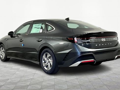 New 2026 Hyundai Sonata SE FWD image 4