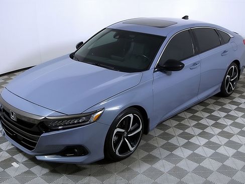 Used 2022 Honda Accord Sport image 3