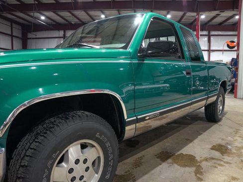 Used 1995 Chevrolet Silverado 1500 K1500 Silverado 2dr 4WD Extend image 35