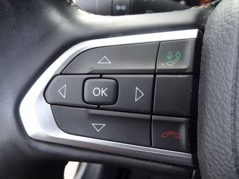 Used 2022 Jeep Compass Limited AWD/4WD image 17