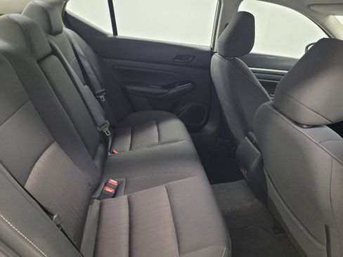 Used 2023 Nissan Altima 2.5 SV FWD image 19
