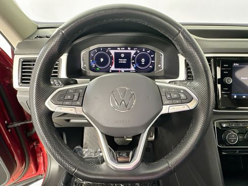 Used 2022 Volkswagen Atlas SEL R-Line image 11