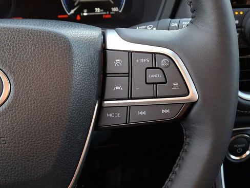 Used 2025 Toyota Grand Highlander AWD Hybrid image 18
