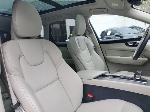 Used 2023 Volvo XC60 B5 Plus w/ Climate Package image 45