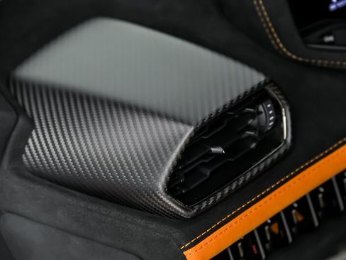 Used 2022 Lamborghini Huracan STO RWD image 25