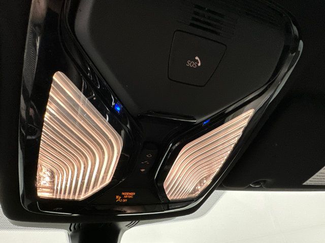 Used 2021 BMW 540i xDrive w/ M Sport Package AWD/4WD image 19