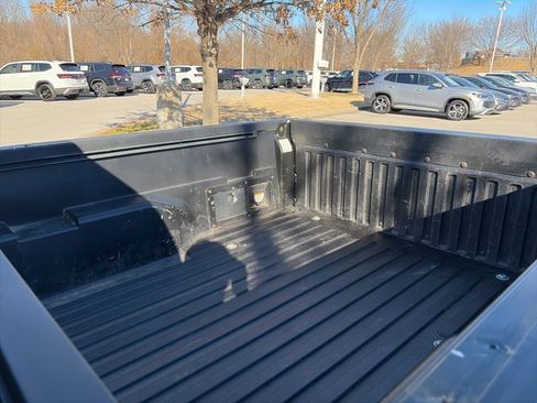 Used 2019 Toyota Tacoma TRD Off-Road image 29