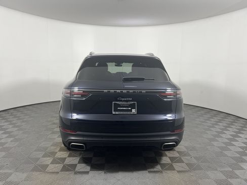 Certified 2023 Porsche Cayenne AWD/4WD image 6