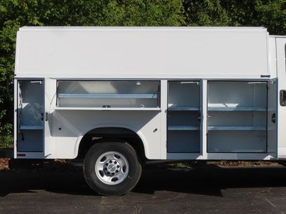 New 2025 Chevrolet Express 3500 w/ Power Convenience Package