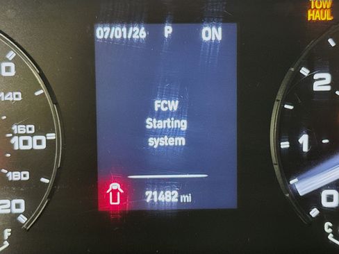 Used 2025 RAM ProMaster 2500 w/ Convenience Group FWD image 14